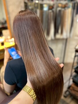 アフィナー(Afinar) 【横浜駅/横浜西口】 ツヤツヤブラウン