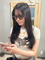 カミエ(kamie)&nbsp;ツヤ感たっぷりのロングブラウンヘア×上質な仕上がり