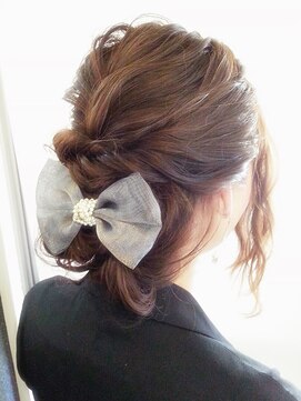 ディー(dee) dee 波ウェーブ結婚式アレンジ