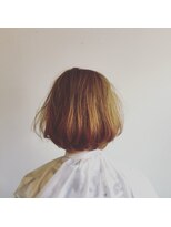 カタチヘアー(HAIR) 。。。。。。。。。。明るいボブのカタチ。。。。。。。。