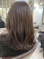 ヘアーサロン イルア 北越谷(hair salon I'LUNA)&nbsp;ナチュラルセミロング　20代30代40代50代　オリーブベージュ