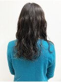 大人ガーリーエアウェーブパーマフェミニンロングダークアッシュ