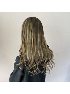 レヴェリー(REVERIE) #プルエクステ#ハイライト#ベージュ