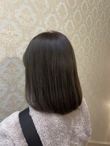 ティンク(Tink)&nbsp;〇深めオリーブグレージュ〇【くまだななみ】