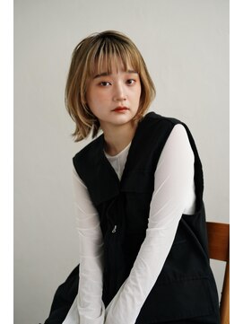 ジュール 新宿三丁目(Joule) 黒髪ロング/グレーベージュ/レイヤーロング/新宿駅