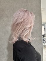 エアー 青山(AIR) ペールピンクくびれミディアムレイヤーカット