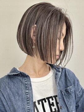 ジルブラン(JIL BLAN) ハイライトバレイヤージュダブルカラーショートカット30代40代