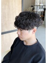 メンズギフト(men's GIFT)&nbsp;刈り上げツーブロック波巻きスパイラルパーマメンズマッシュ