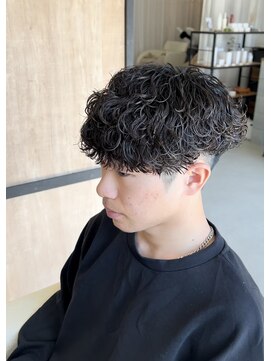 メンズギフト(men's GIFT) 刈り上げツーブロック波巻きスパイラルパーマメンズマッシュ