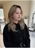 ミルクティーベージュレイヤーカットニュアンスカラーグレージュ