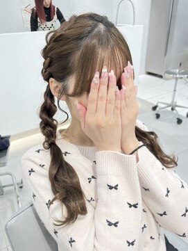 アールプラス 新宿(ar+) 【新宿駅/新宿三丁目/ヘアセット/オタクヘアメ/ツインテール】