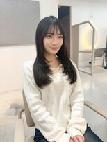 シダ(sida SAIIN) 黒髪/レイヤースタイル