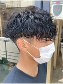 ツイストパーマスパイキーショートツーブロック