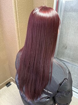 カミエ(kamie) ブラウンロングの艶感を引き出すカット×カラー×トリートメント