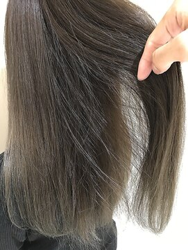 フェリア 渋谷(Feria) ≪filo by Feria渋谷≫☆グラデーショングレイジュ☆