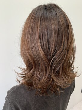 ジ エクト 心斎橋(The Ect) ミディアムレイヤーカット/チャコールグレー/シャギーカット