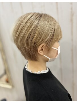 オアフ(Oahu) ホワイトブロンド×ショート