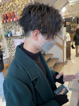 ネオリーブアイム 横浜西口店(Neolive aim) 横浜★フラッと決まるセンターパートツイスパ