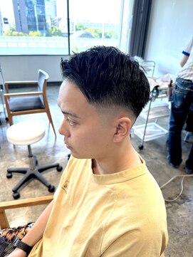 ザ オーダー(THE ORDER) クラシックバーバースタイルミドルフェードカットメンズフェード