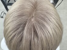 ブリーチなのに頭皮が痛くなりにくい、頭皮につけないブリーチテクニック☆mm単位でこだわるハケのタッチ！
