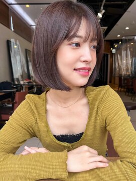 ラフ フロム ガーデン(Laf from GARDEN) ショートヘア/オリーブベージュ/シアーカラー/縮毛矯正/韓国風