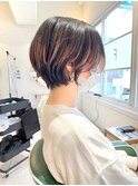 前髪長めショートヘア