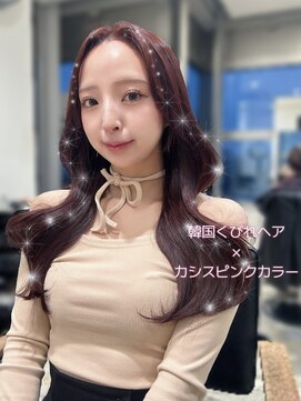 エヌアイ オモテサンドウ(ni omotesando) ☆韓国くびれヘア うるつやカシスピンクカラー センターパート☆