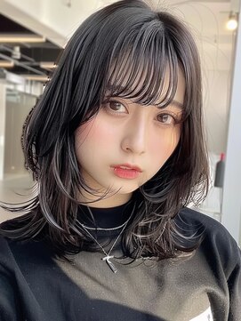 レヴ 草加店(LEV.) 美髪 ホワイトブロンド 外ハネボブ ワイドバング