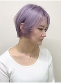 パープルヘアとティンセルで存在感抜群！