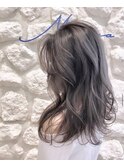 #シルバーアッシュ　#レイヤーカット　#アッシュグレー