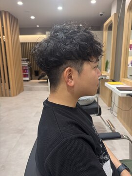 エンシーループユナイテッド(En:C-LOOP UNITED) メンズ×ソフトスパイラルパーマ【鹿島 彩】