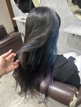 グラッジ 池袋(GLADGE) ブルー×パープルのインナーカラー