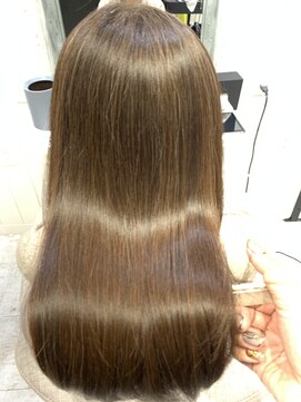 イーズ バイ インス(Yeeee.s by INCE) 白髪ぼかし/白髪改善カラー/ショート/透明感カラー/脱白髪染め