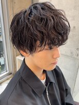 マグカーネバイフィフス オカヤ(Mag KANE by fifth okaya) 岡谷波巻きパーマツイストスパイラルパーマシャドウパーマ30代