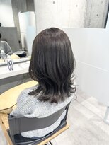 ベル(Belle)&nbsp;くびれミディアム×透明感カラー