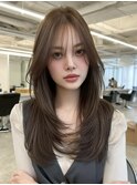 ラテグレージュ/顔周りレイヤー/韓国巻き/結べるレイヤーカット