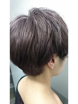 ミエル ヘア 新宿(miel hair) トレンドカラー  3Dヴァイオレットアッシュショートボブ