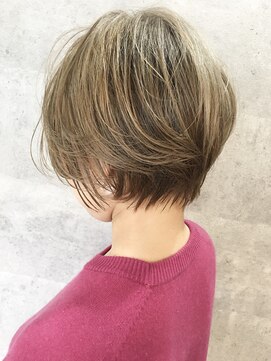 オリ(‘Oli) 大人ショート_パールベージュ