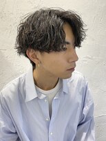 フィフス 原宿(fifth)&nbsp;ツイストスパイラルパーマセンターパートツーブロック刈り上げ