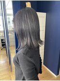 ブルーブラック。グレージュ