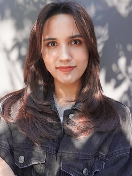 ノラ ウメダ(NORA UMEDA) 【高木】レイヤーカット顔周りカットレイヤーウルフカット