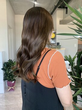 プリュム(Plume.) 柔らかアッシュベージュ