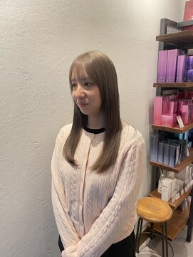 シモン(SIMON) ベージュ /半田/知多/半田美容室/知多美容室