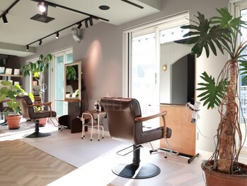 ビューティーサロン ポールール(BEAUTY SALON POLOUR)の写真/落ち着ける空間をご提供◎お客様の悩みに寄り添った丁寧なカウンセリングと癒しの空間が魅力のサロンです◎