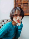 トップ長め丸みくびれショートボブ