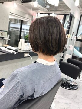 エンディアリング 東銀座(Endearing) レイヤーカット イメチェン 美髪 ホワイトブロンド