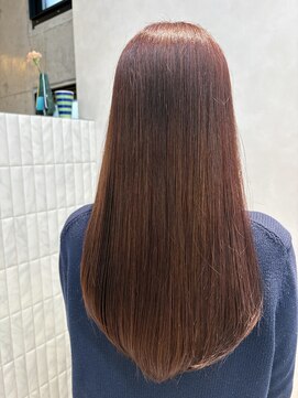 プルト(PLUTO) 素髪のような輝きストレートロング［縮毛矯正/髪質改善］