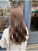 オリーブベージュ