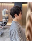 大人ハイグラデーションショート×カーキ　五十嵐
