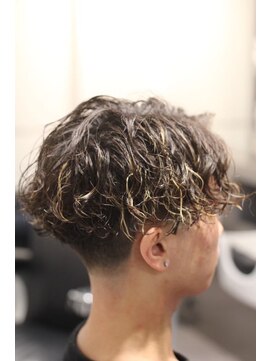 キングスマントーキョー 立川店(KINGSMAN TOKYO) ツイスパセンターパート